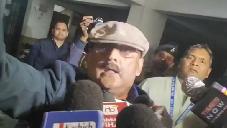 पूर्व IPS अमिताभ दास पर पटना पुलिस का शिकंजा: NEET छात्रा मौत मामले में भ्रामकता फैलाने का आरोप, हिरासत में लिए गए