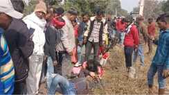 Bihar News : मंगेतर के साथ चलती बाइक पर 'रील्स' बनाना युवक को पड़ा भारी, खंभे से टकराई बाइक, एक महीने बाद होनेवाली थी शादी  