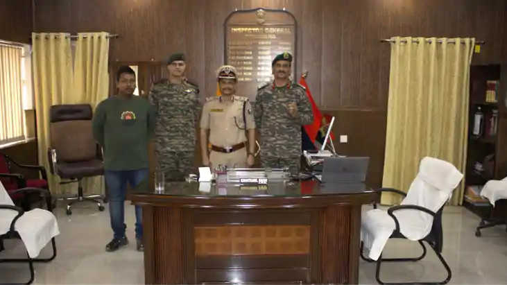 Bihar News : गया में एनसीसी ग्रुप कमांडर और आईजी के बीच हुई Bihar News : गया में एनसीसी ग्रुप कमांडर और आईजी के बीच हुई