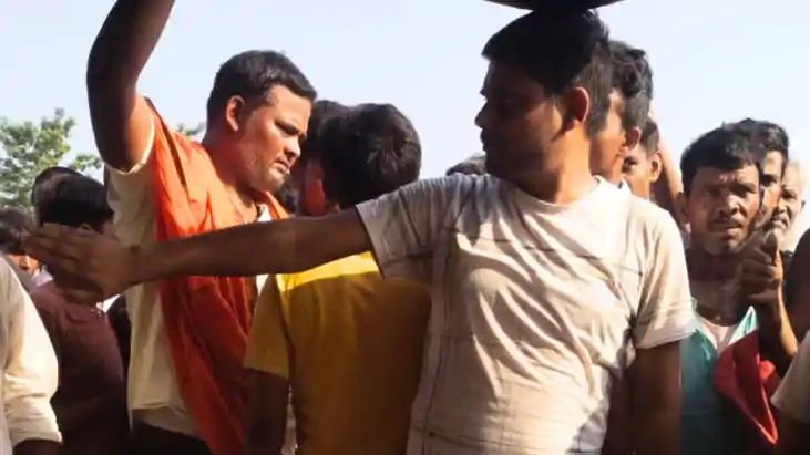 Bihar Crime News : सीतामढ़ी में खेत का पटवन कर रहे किसान की ब Bihar Crime News : सीतामढ़ी में खेत का पटवन कर रहे किसान की ब