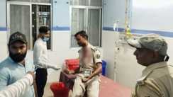 बिहार में बावर्दी ASI पर चाकू से ताबड़तोड़ हमला,गंभीर हालत में अस्पताल भर्ती,आरोपी गिरफ्तार