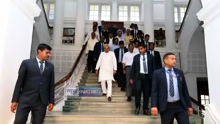 CM Visit Office : अचानक अपने कार्यालय पहुंचे सीएम नीतीश, चीफ CM Visit Office : अचानक अपने कार्यालय पहुंचे सीएम नीतीश, चीफ