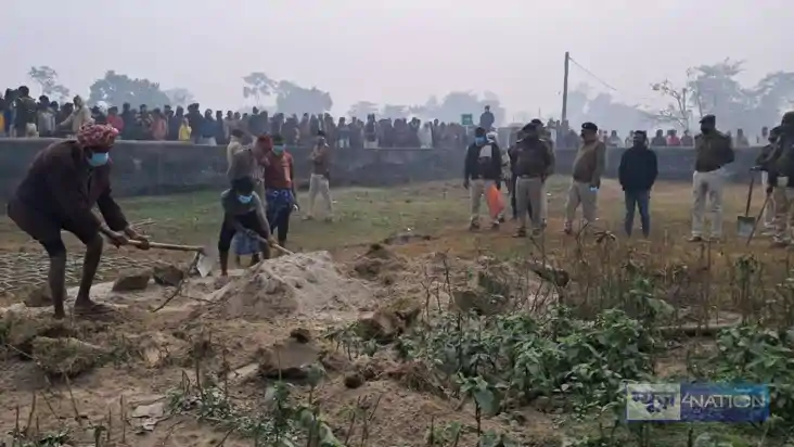 चाचा के साथ जवान भतीजी का आपत्तिजनक वीडियो मनचलों ने किया वा