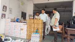 Bihar Crime : मुजफ्फरपुर में 1 रुपये के नोट और तेजपत्ता कोड से चल रहा था शराब का काला खेल, भारी मात्रा में स्प्रिट उत्पाद विभाग की टीम ने किया जब्त