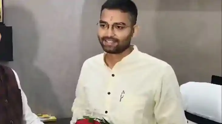 पंचायती राज विभाग के मंत्री की अधिकारियों और कर्मियों से अपी
