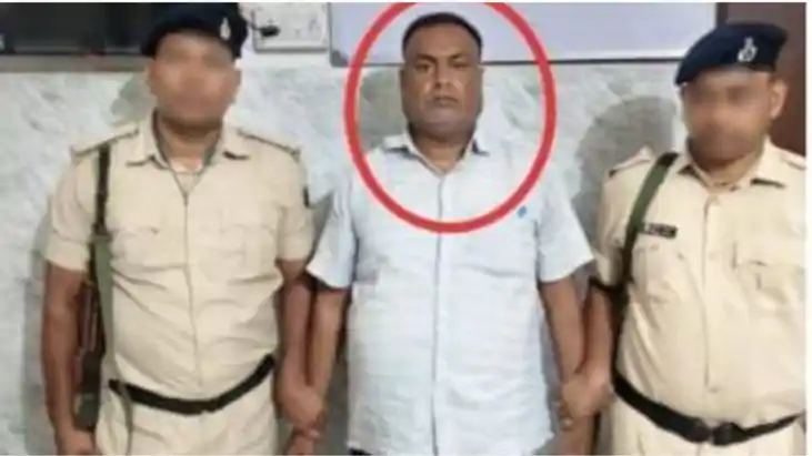 शिवहर: 8 हजार रुपये रिश्वत लेते कृषि कार्यालय का बड़ा बाबू गि
