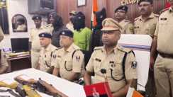 Bihar Crime : खगड़िया में जमीन विवाद में चली ताबड़तोड़ गोलियां, पुलिस ने तीन आरोपियों को किया गिरफ्तार, हथियार और  जिंदा कारतूस किया बरामद