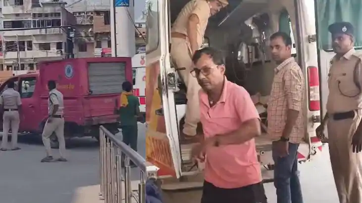 Bihar News: गैस सिलेंडर फटने से मचा कोहरा , आग बुझाने के क्र Bihar News: गैस सिलेंडर फटने से मचा कोहरा , आग बुझाने के क्र