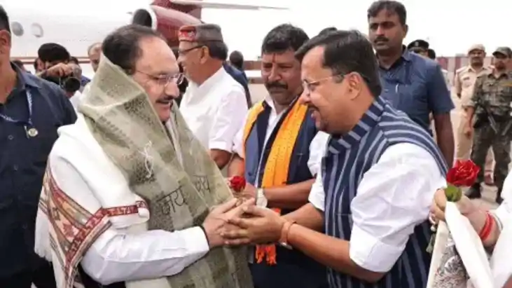bihar politics - पटना पहुंचे भाजपा अध्यक्ष जेपी नड्डा, एनडीए