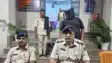Bihar News : बांका में लोडेड देशी कट्टा के साथ बदमाश गिरफ्तार, महिला से मारपीट और सोने की चेन छिनतई का मामला दर्ज