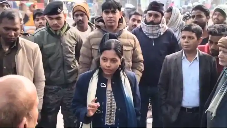 Bihar News : रोहतास में IAS डॉ. नेहा कुमारी की मानवीय पहल, म