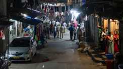 सिलाई सिखाने के बहाने 70 हजार में बेच दी आबरू, दो बेटियां लापता, एक रेड लाइट एरिया से लौटी पर दूसरी का पता नहीं