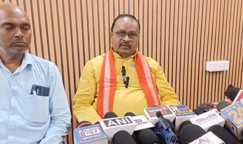 सांसद अजय ने दर्ज कराया मुकदमा तो भड़के विधायक गोपाल मंडल, सांसद को एड्स पीड़ित , चोर, लुटेरा, हत्यारा, डकैत बताया, कहा वह महिला कौन? दे सबूत, महिला है सांसद की रखैल