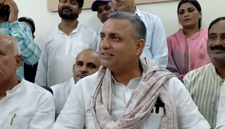 राहुल गांधी-तेजस्वी को अर्बन नक्सल बतानेवाले गिरिराज खुद बड़