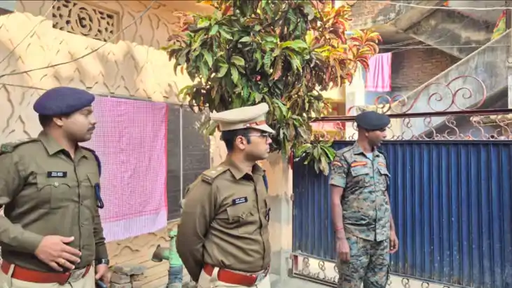 Bihar News : मोतिहारी में पुलिस का 'महाकुर्की अभियान': 97 अप