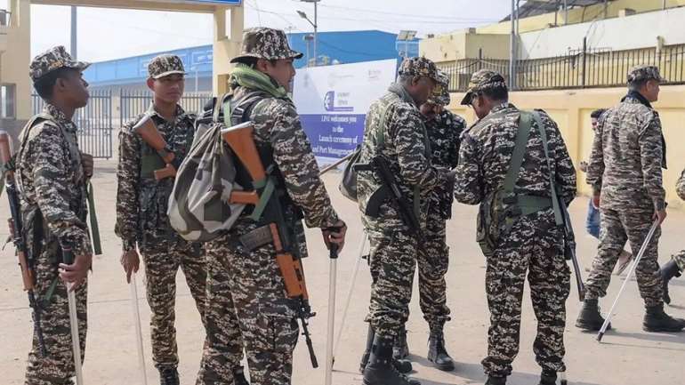 Manipur News :CRPF जवान  ने अपने ही साथियों पर की ताबडतोड़ फायरिंग 2 की मौत,फिर गोली मार करली ख़ुदकुशी 