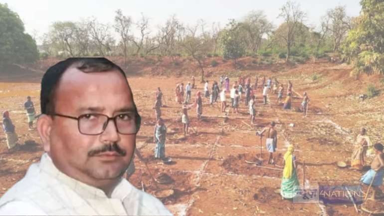 MNREGA FRAUD - RJD विधायक को पता नहीं और परिवार बन गया मनरेगा मजदूर, 4 साल से कर रहे मजदूरी खुलासा होने पर हैरान रह गए विधायक जी