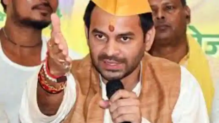 Tej Pratap Yadav Seeks Protection Cites Pappu Yadav