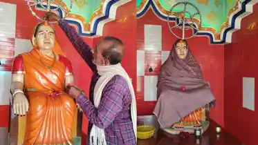 Valentine s Day 65 Lakh Love Shrine Tea Offered Daily