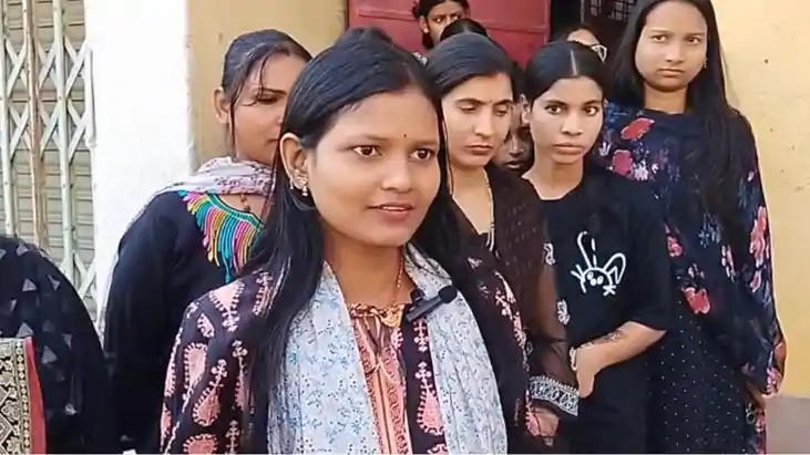 Valentine Day 2026 : '14 फरवरी प्रेम का नहीं बलिदान का दिन',