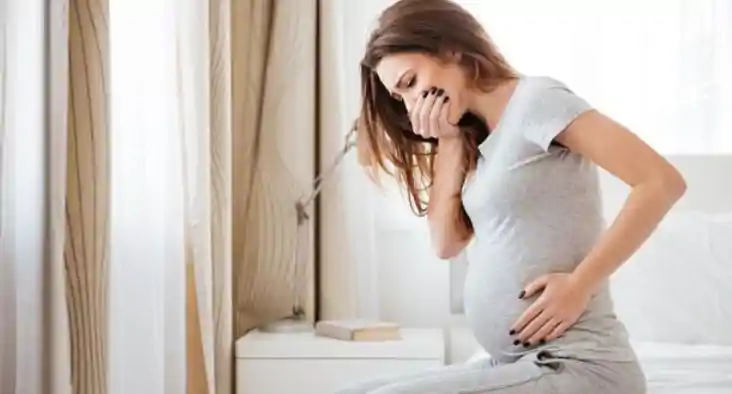 प्रेग्नेंसी के दौरान इन महिलाओं को आती हैं ज्यादा अधिक उल्टि