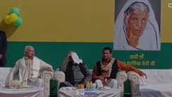 Tej Pratap dahi-chuda feast