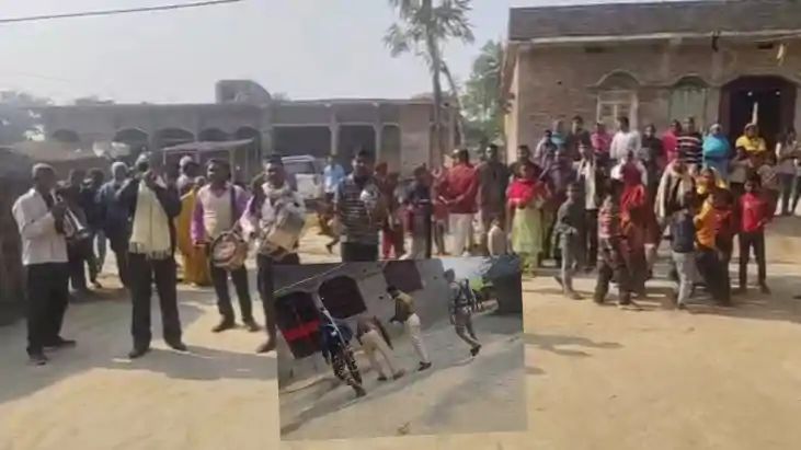 Muzaffarpur Police Arrive with Band Baja Paste Notice Issue