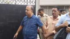 Bihar News : सीतामढ़ी में निगरानी विभाग की टीम ने की बड़ी कार्रवाई, बाजपट्टी के CO प्रभात कुमार को सरकारी आवास से किया गिरफ्तार