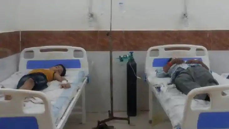Family suicide attempt - 9 साल के बेटे के साथ दंपती नेे जहर Family suicide attempt - 9 साल के बेटे के साथ दंपती नेे जहर