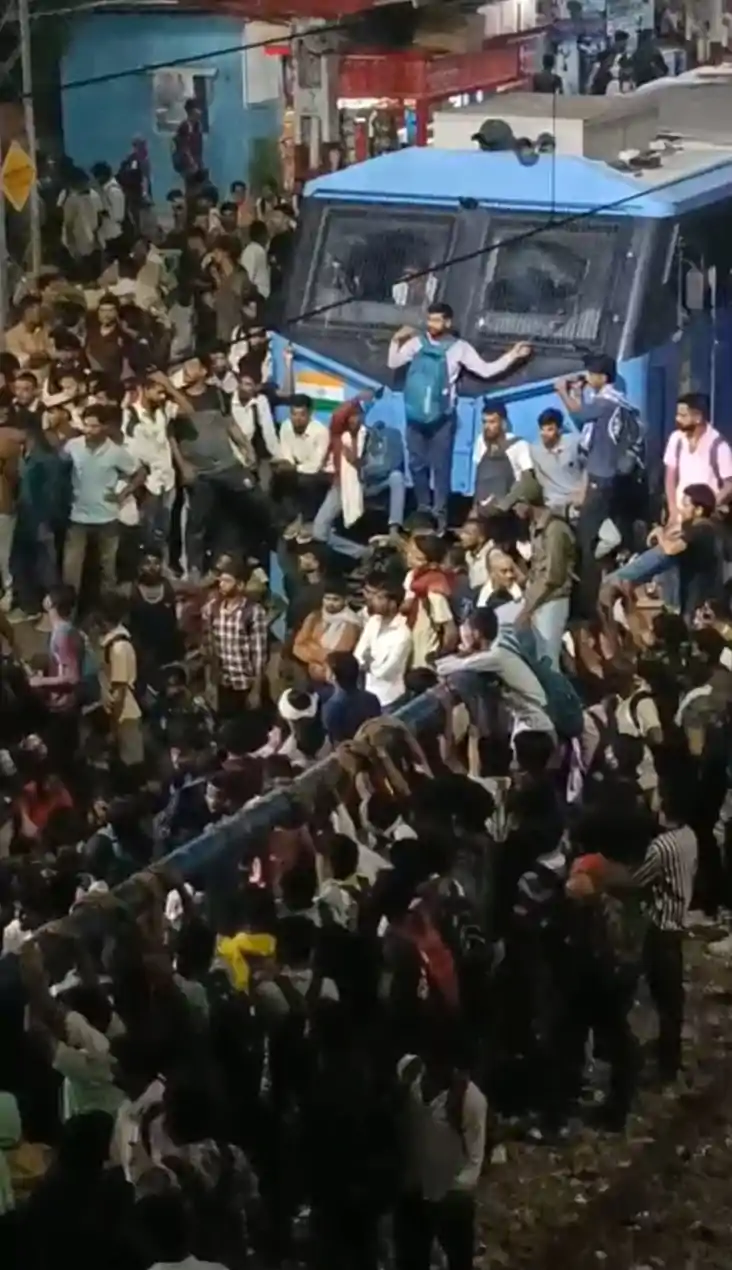 पटना में उपद्रव,