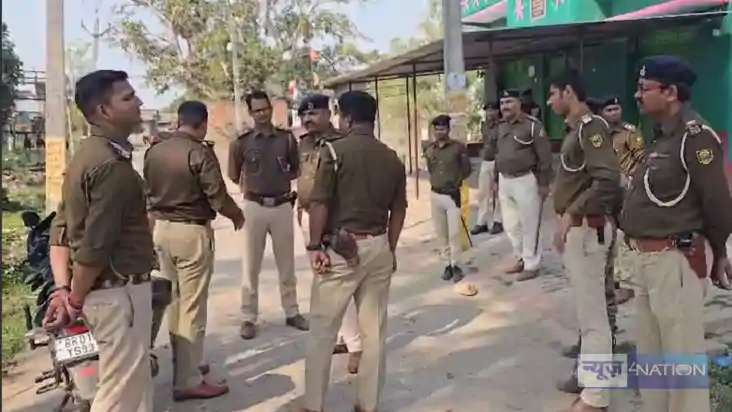 bihar news - होलिका दहन को लेकर दो पक्षों में जमकर हुआ पथराव bihar news - होलिका दहन को लेकर दो पक्षों में जमकर हुआ पथराव