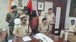 Bihar Crime : बांका में पुलिस ने की बड़ी कार्रवाई, घर में छिपाकर रखी गई दो देसी 'मस्केट' किया बरामद, मौके से युवक को किया गिरफ्तार