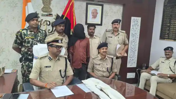 Bihar Crime : बांका में पुलिस ने की बड़ी कार्रवाई, घर में छि