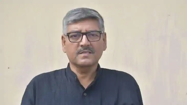 बिहार कांग्रेस में अंतर्कलह तेज: आनंद माधव ने प्रभारी कृष्णा