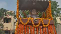 Nitish Kumar Pays Tribute To Wife At Kankarbagh Park Visit