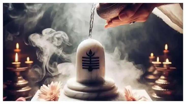 भगवान शिव की ऐसे करें पूजा; शिवलिंग पर चढ़ाएं ये खास चीज, सा