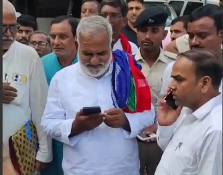 bihar assemebly election - नामांकन कर लौट रहे महागठबंधन के व bihar assemebly election - नामांकन कर लौट रहे महागठबंधन के व