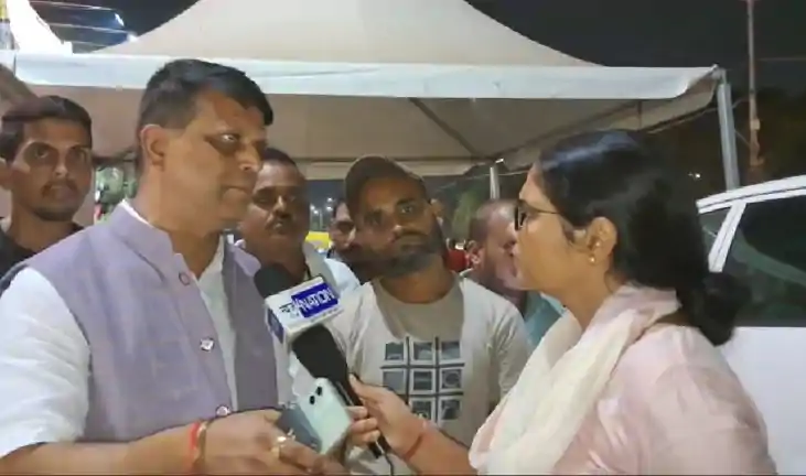Patna Election - पटना मेयर सीता साहू के बेटे शिशिर ने दिया झ Patna Election - पटना मेयर सीता साहू के बेटे शिशिर ने दिया झ