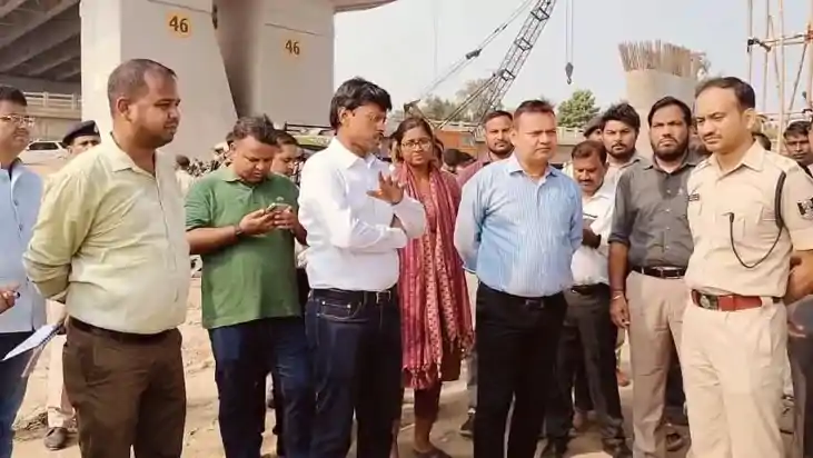 Chhath puja - चुनावी माहौल के बीच जिला प्रशासन छठ की तैयारि Chhath puja - चुनावी माहौल के बीच जिला प्रशासन छठ की तैयारि