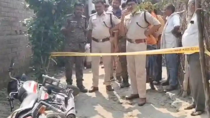 मां के अवैध संबंध से नाराज बेटे ने की पड़ोसी के पिता की हत्य मां के अवैध संबंध से नाराज बेटे ने की पड़ोसी के पिता की हत्य