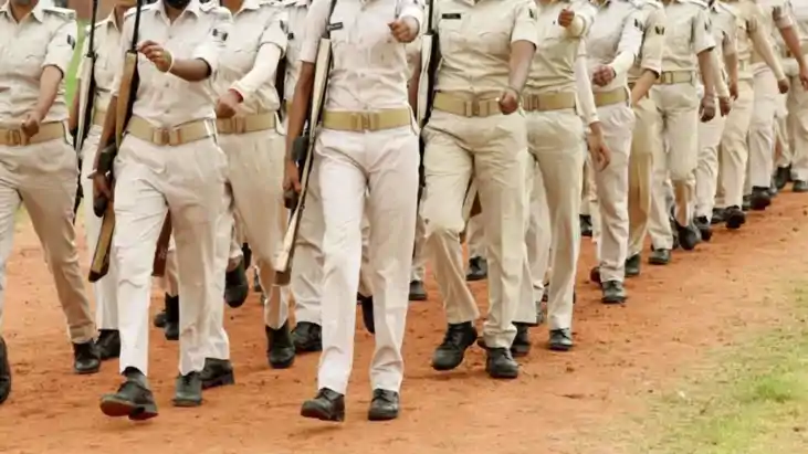 Attack On Bihar Police: बिहार पुलिस पर जानलेवा हमला, तीन महि Attack On Bihar Police: बिहार पुलिस पर जानलेवा हमला, तीन महि