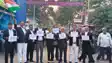 Bihar News : पटना हाईकोर्ट के अधिवक्ताओं ने 'वोट चोरी' के खिलाफ किया प्रदर्शन, मुख्य चुनाव आयुक्त से माँगा इस्तीफा, दिल्ली में पुलिसिया सख्ती पर जताई नाराजगी 