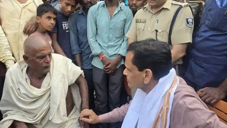 वैशाली के राघोपुर दियारा पहुंचे केंद्रीय गृह राज्यमंत्री नित