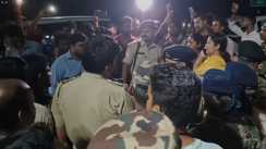 Vaishali Boat Accident:वैशाली नाव हादसे में एक ही परिवार के 7 बच्चों समेत 13 की मौत से कोहराम, जनाक्रोश देखकर मौके से भागीं डीएम, जर्जर नाव की शिकायतों पर क्यों सोया रहा प्रशासन? सीओ पर ये आरोप भी