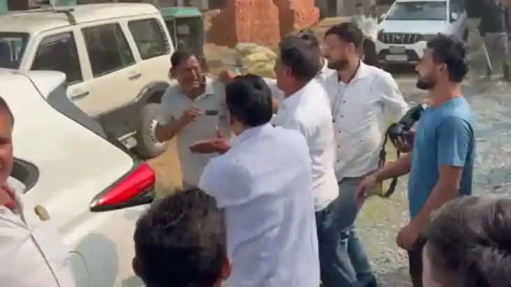 नवादा में मंत्री के कार्यक्रम के बाद हंगामा: जेब काटने के आर