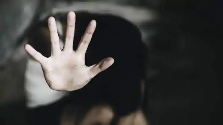 Bihar Crime : जीजा ने नाबालिग साली को जबरन पिलाई शराब, दोस्त