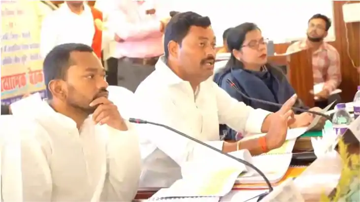 पीएम गरीब कल्याण अन्न योजना के खाद्यान्न की गुणवत्ता पर भड़क