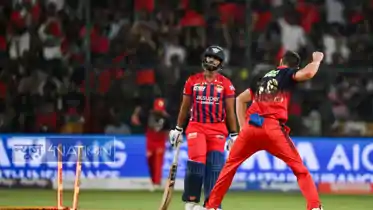 RCB vs LSG: लखनऊ में RCB का जलवा! गेंदबाजों ने दिलाई जीत, विराट छाए