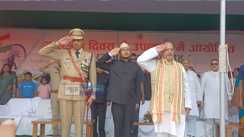 Bihar News: मुजफ्फरपुर के सिकंदरपुर स्टेडियम में तिरंगे का जलवा,  उपमुख्यमंत्री विजय सिन्हा ने ध्वजारोहण कर भरी देशभक्ति की हुंकार
