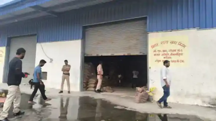 सरकारी गोदाम में शातिरों ने कर दिया बड़ा कांड, 350 मीट्रिक ट